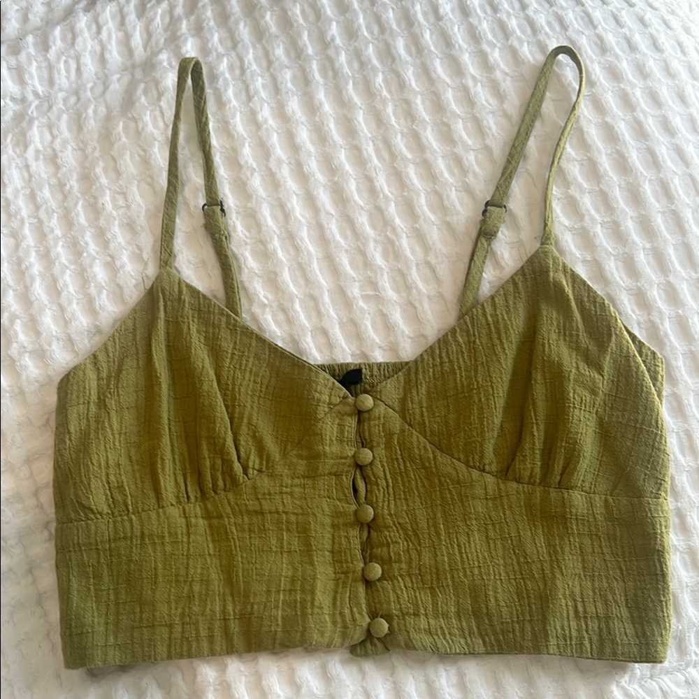 Forever 21 Green Smocked Crop Camisole buttons green